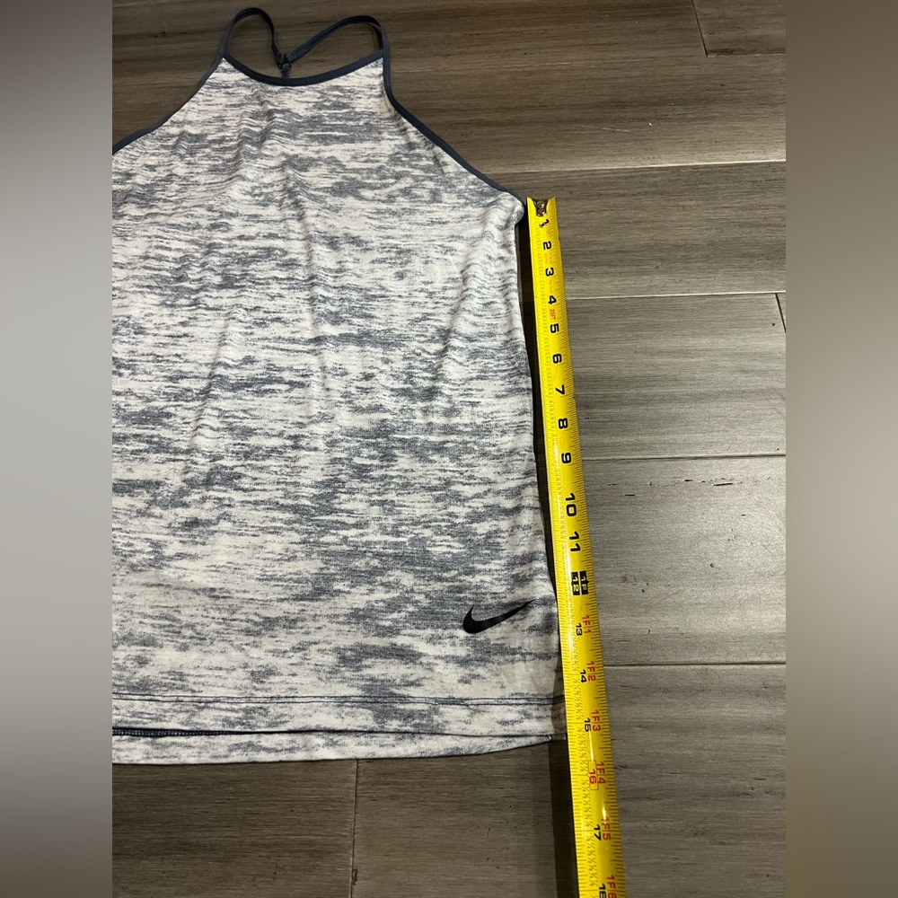 Nike Tank‎ Top - Picture 3 of 8